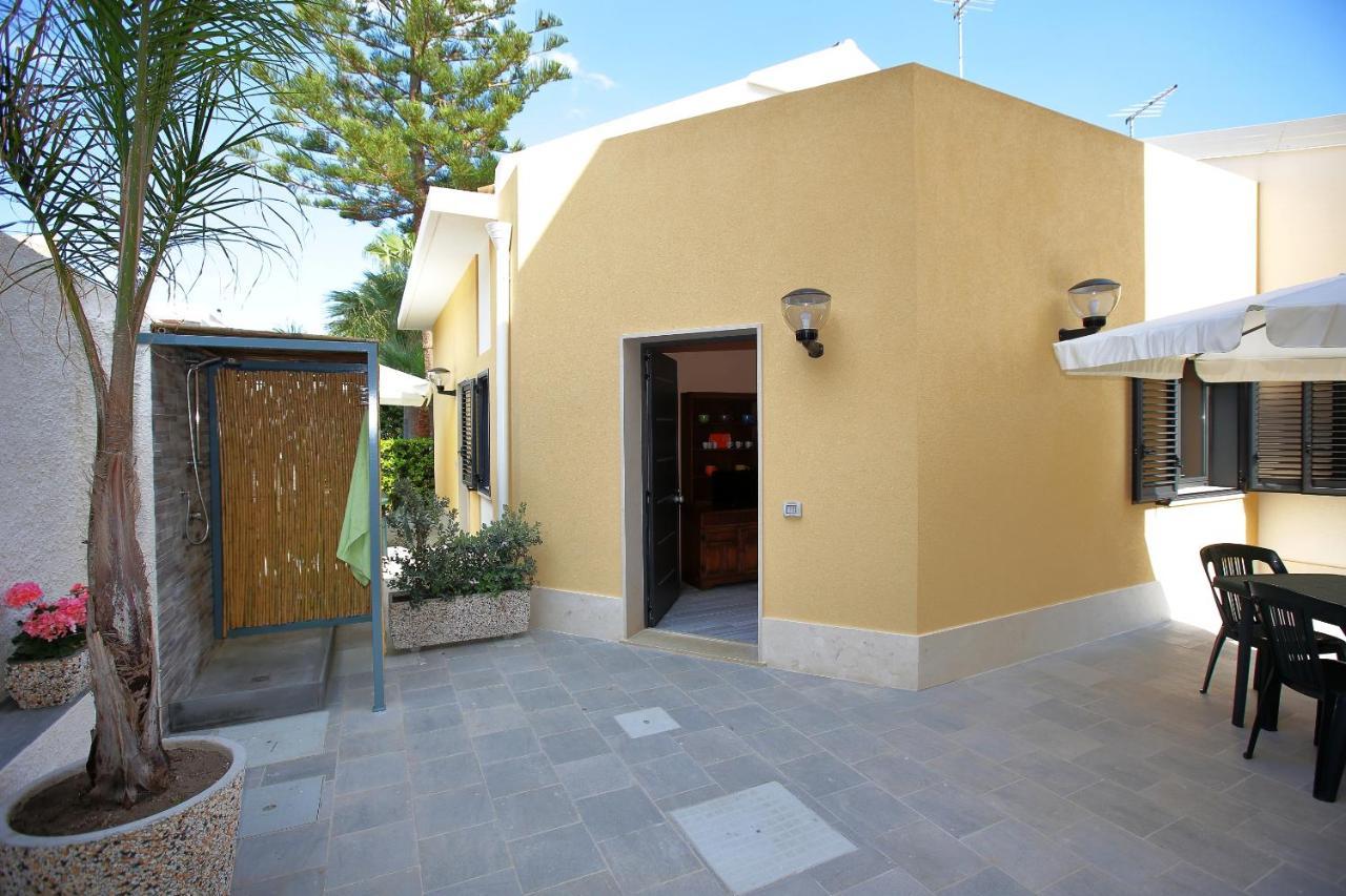 Re Sole La Dependance - Casa Vacanza V E N E R E Avola Extérieur photo