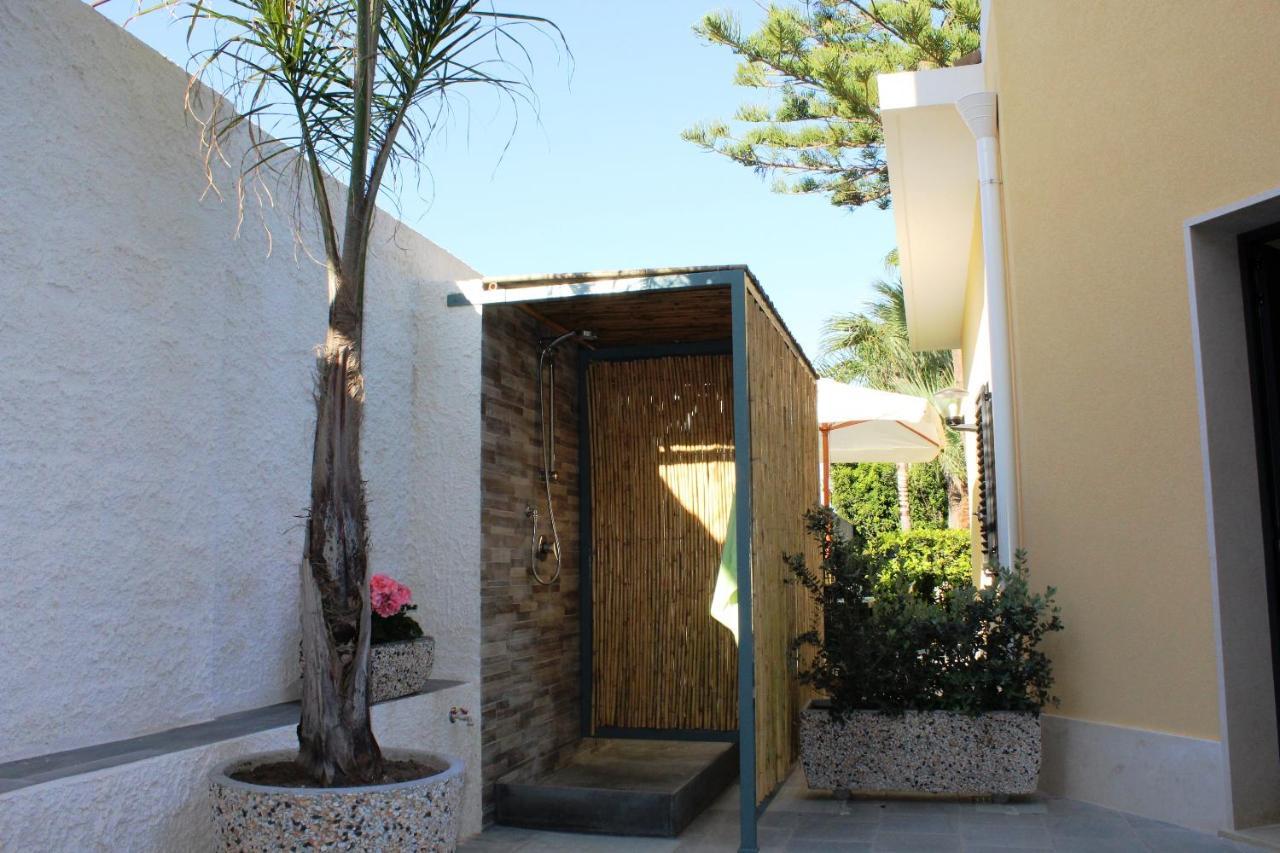 Re Sole La Dependance - Casa Vacanza V E N E R E Avola Extérieur photo