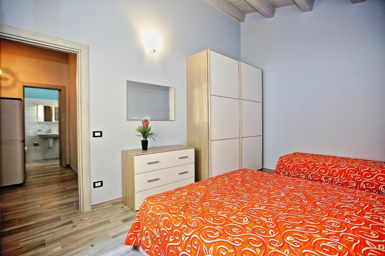 Re Sole La Dependance - Casa Vacanza V E N E R E Avola Extérieur photo